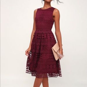 Lulus Madly in Love Plum Purple Lace Sleeveless Midi Dress!